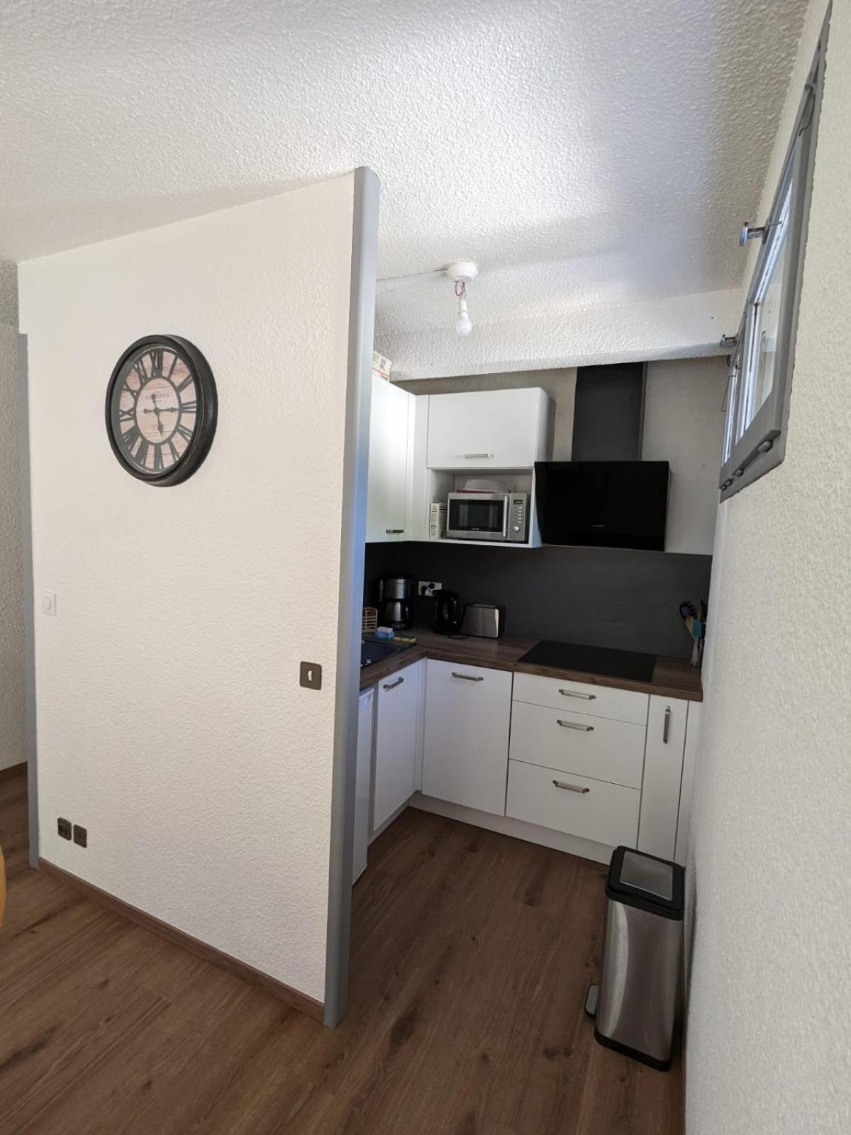 T2 Spacieux Et Lumineux Avec 2 Terrasses Sud Et Est, Proche Centre Village 圣拉里苏朗 外观 照片